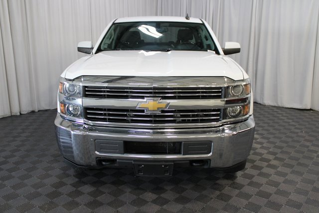 2015 Chevrolet Silverado 2500HD LT photo 2