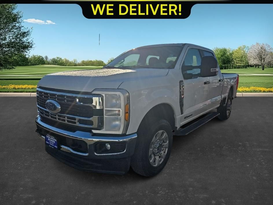 2024 Ford F-350 Super Duty XLT's photo