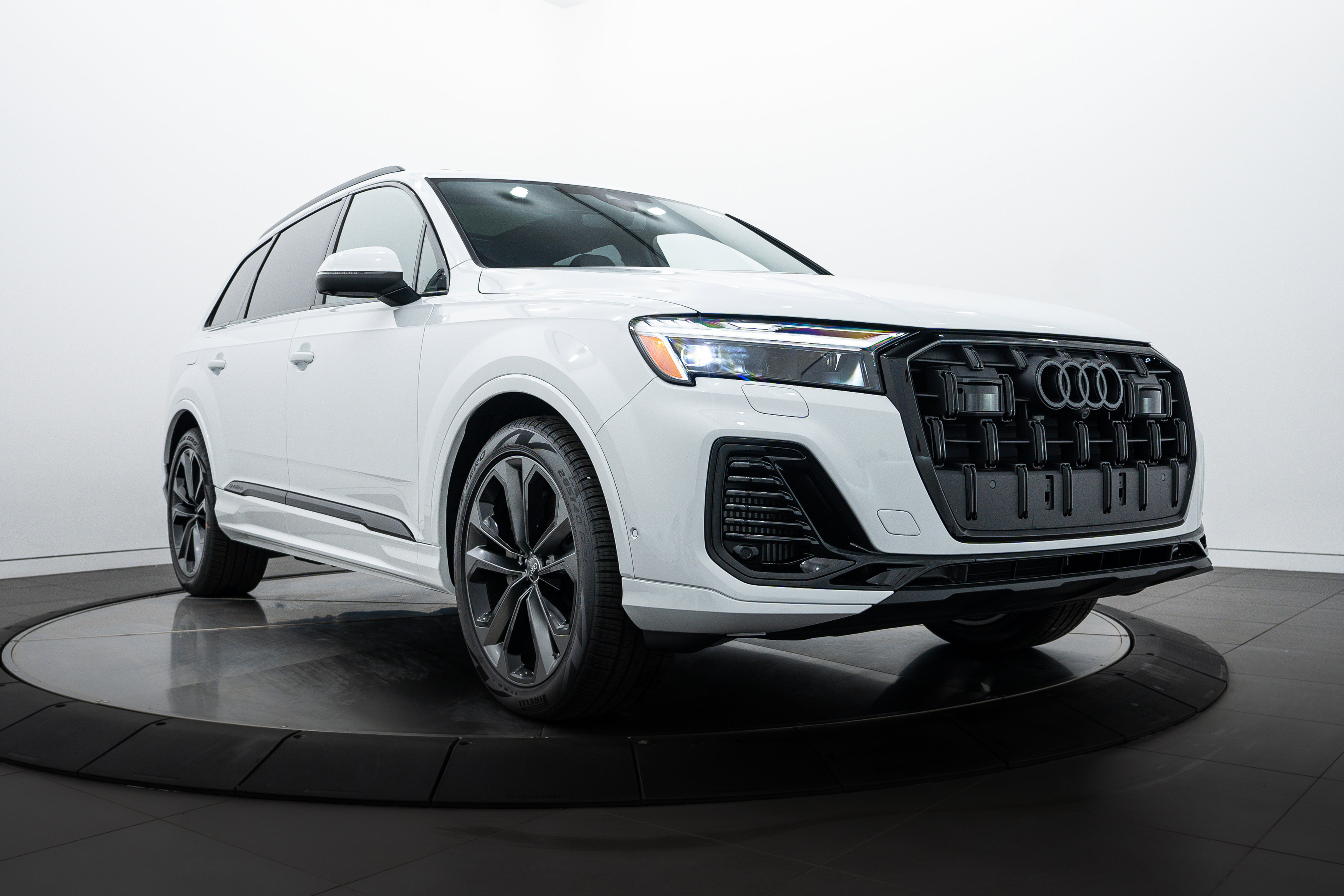 New 2025 Glacier White Audi Premium Plus image 1