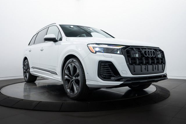 2025 Audi Q7 Premium Plus
