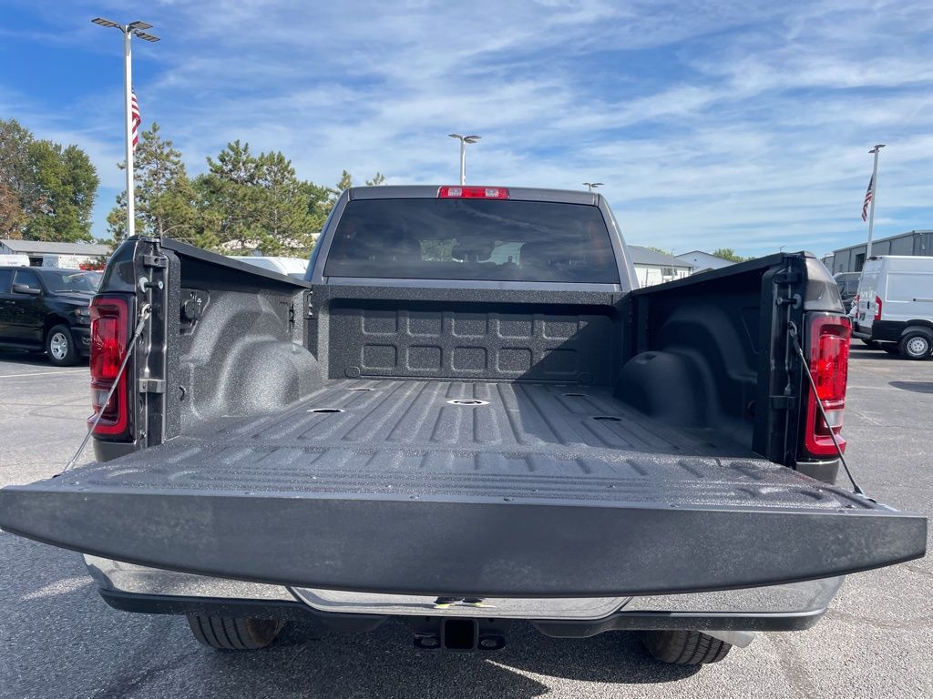 2026 Ram 2500 Tradesman photo 27