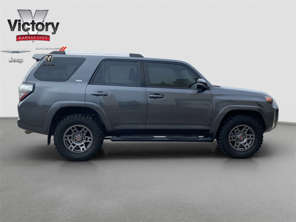 2021 Toyota 4Runner SR5 Premium photo 8
