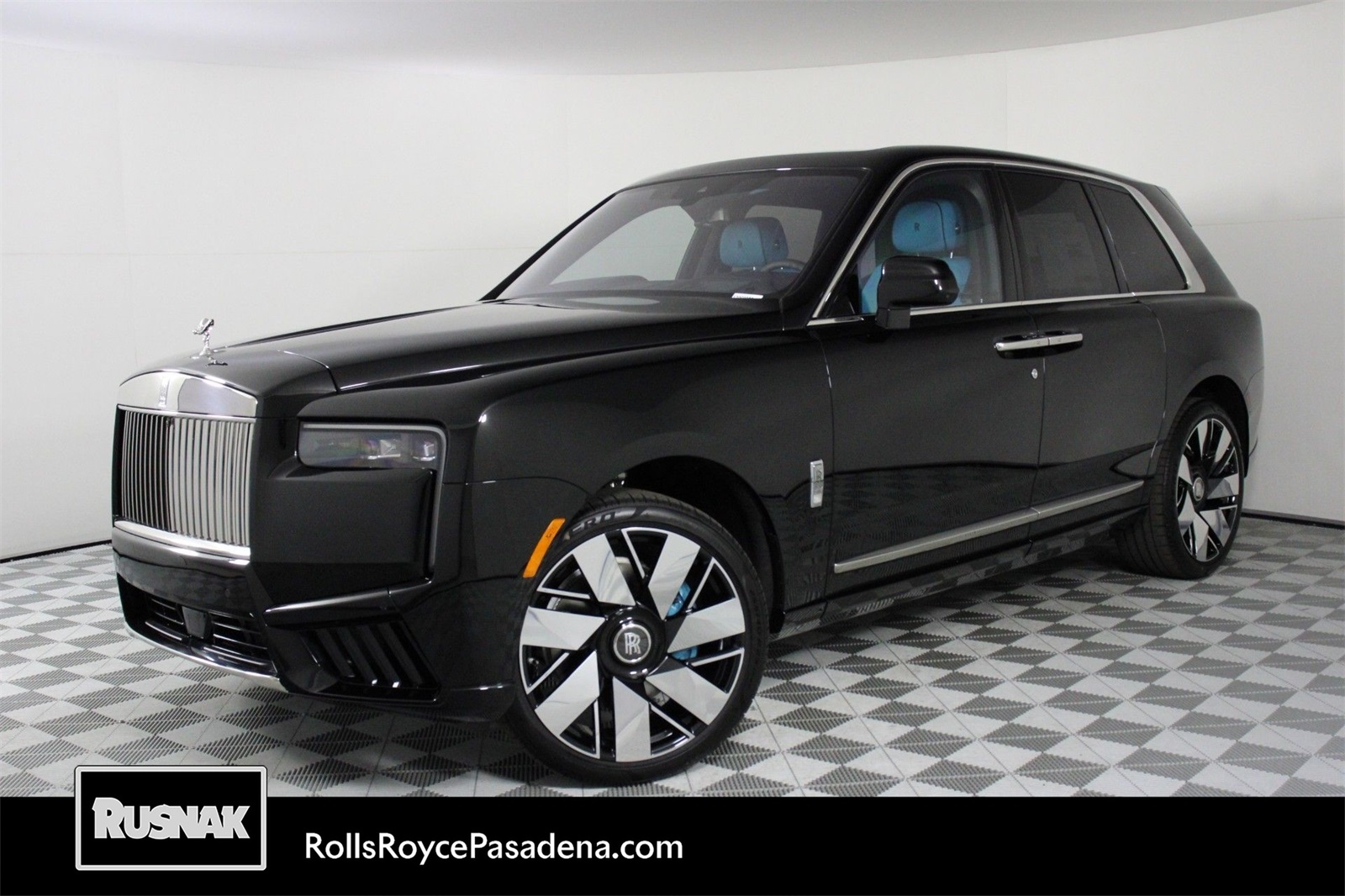2026 Rolls-Royce Cullinan Base