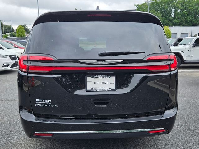 2025 Chrysler Pacifica photo 9