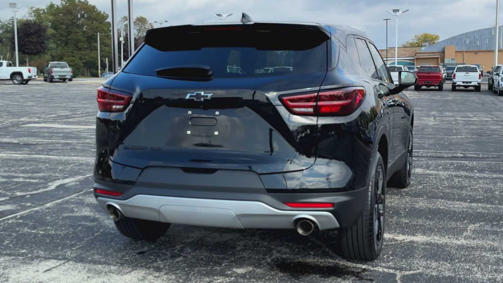 2023 Chevrolet Blazer 2LT photo 3