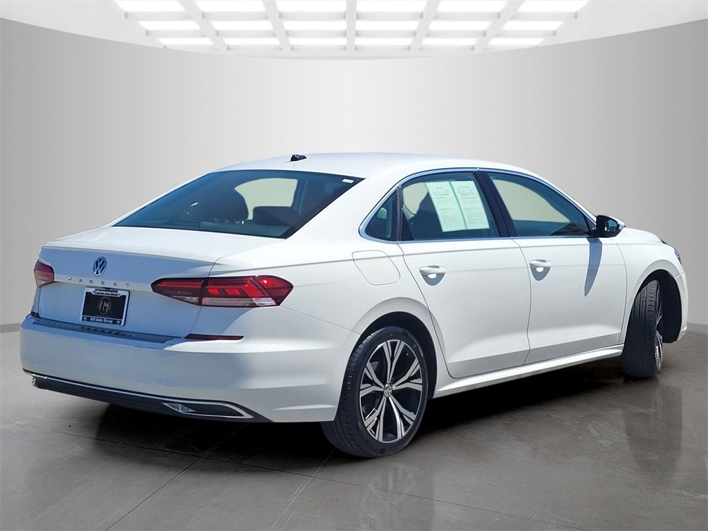 2022 Volkswagen Passat 2.0T SE photo 4