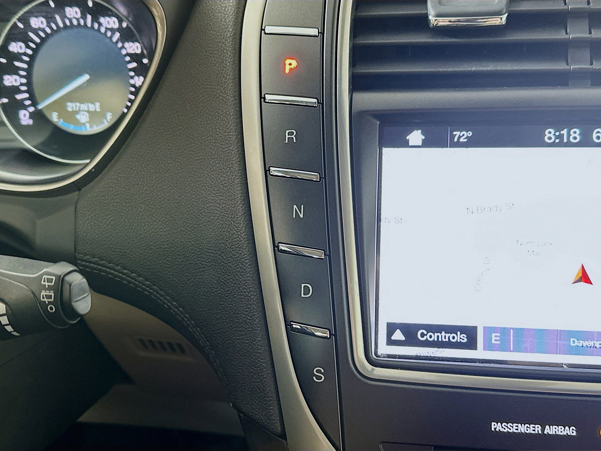2016 Lincoln MKX Reserve photo 16