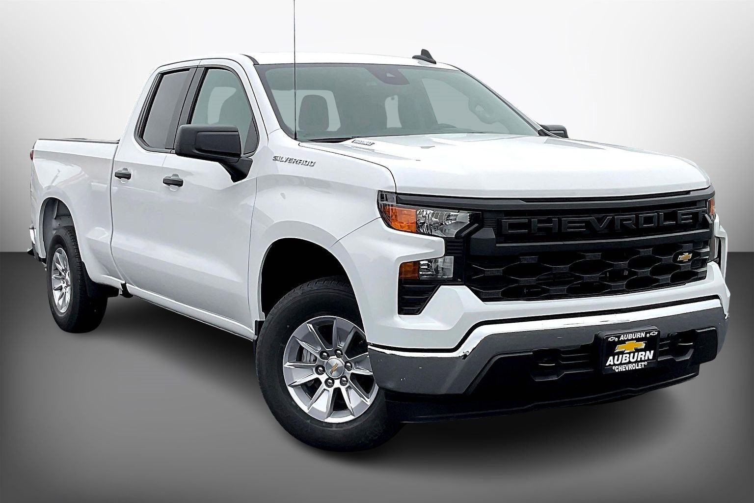 2026 Chevrolet Silverado Base's photo