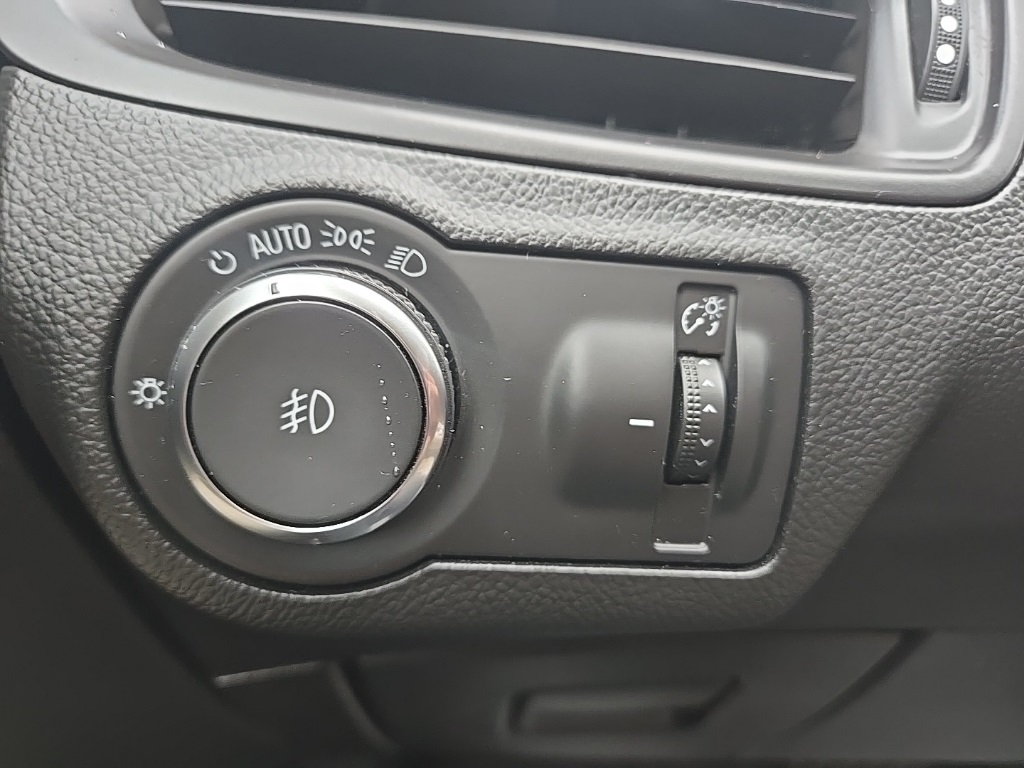 2020 Buick Envision Preferred photo 14