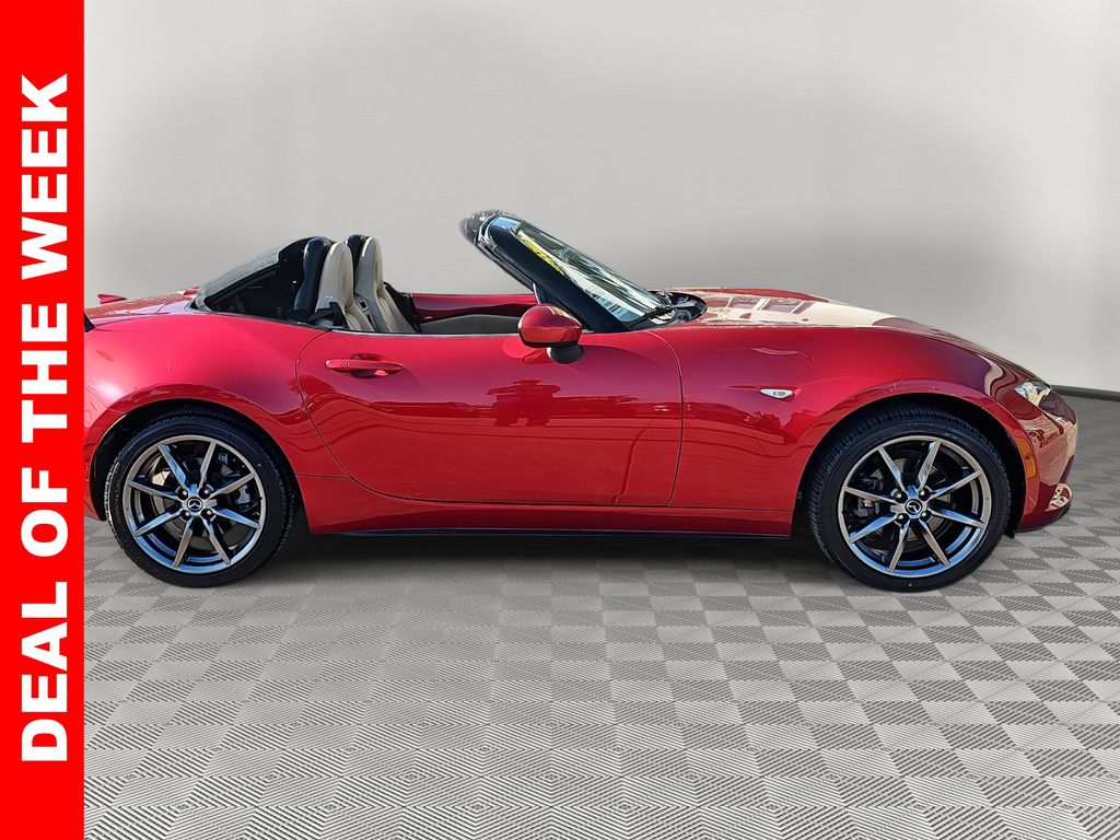 2016 Mazda MX-5 Miata Miata Grand Touring photo 2