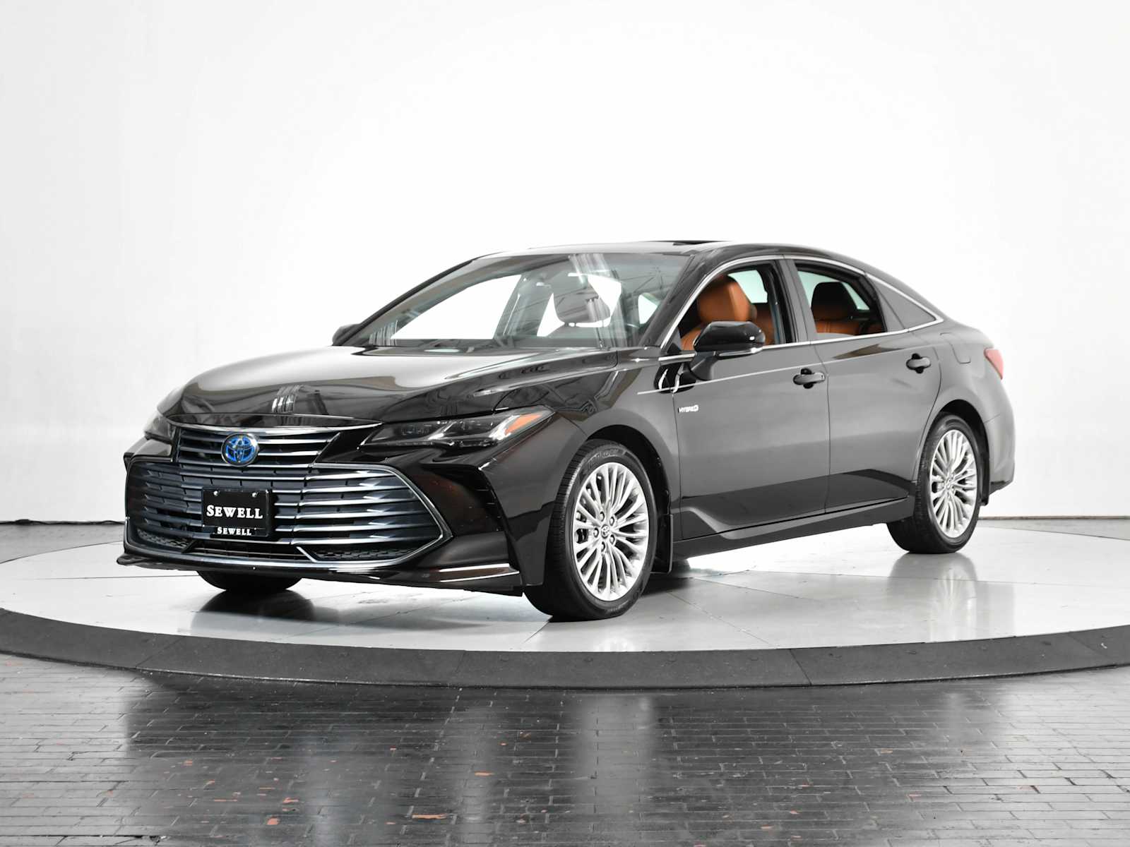2020 Toyota Avalon Limited's photo