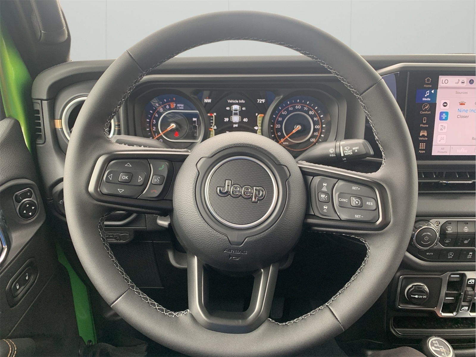 2025 Jeep Gladiator Sport photo 8