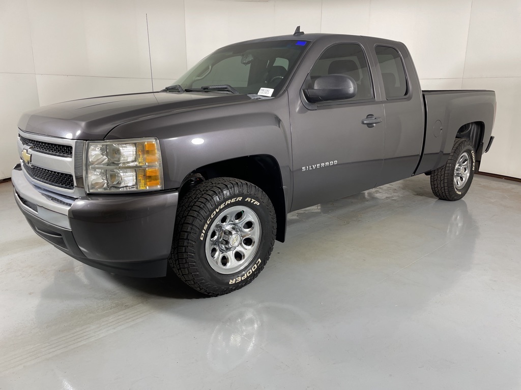 2011 Chevrolet Silverado 1500 LT photo 4