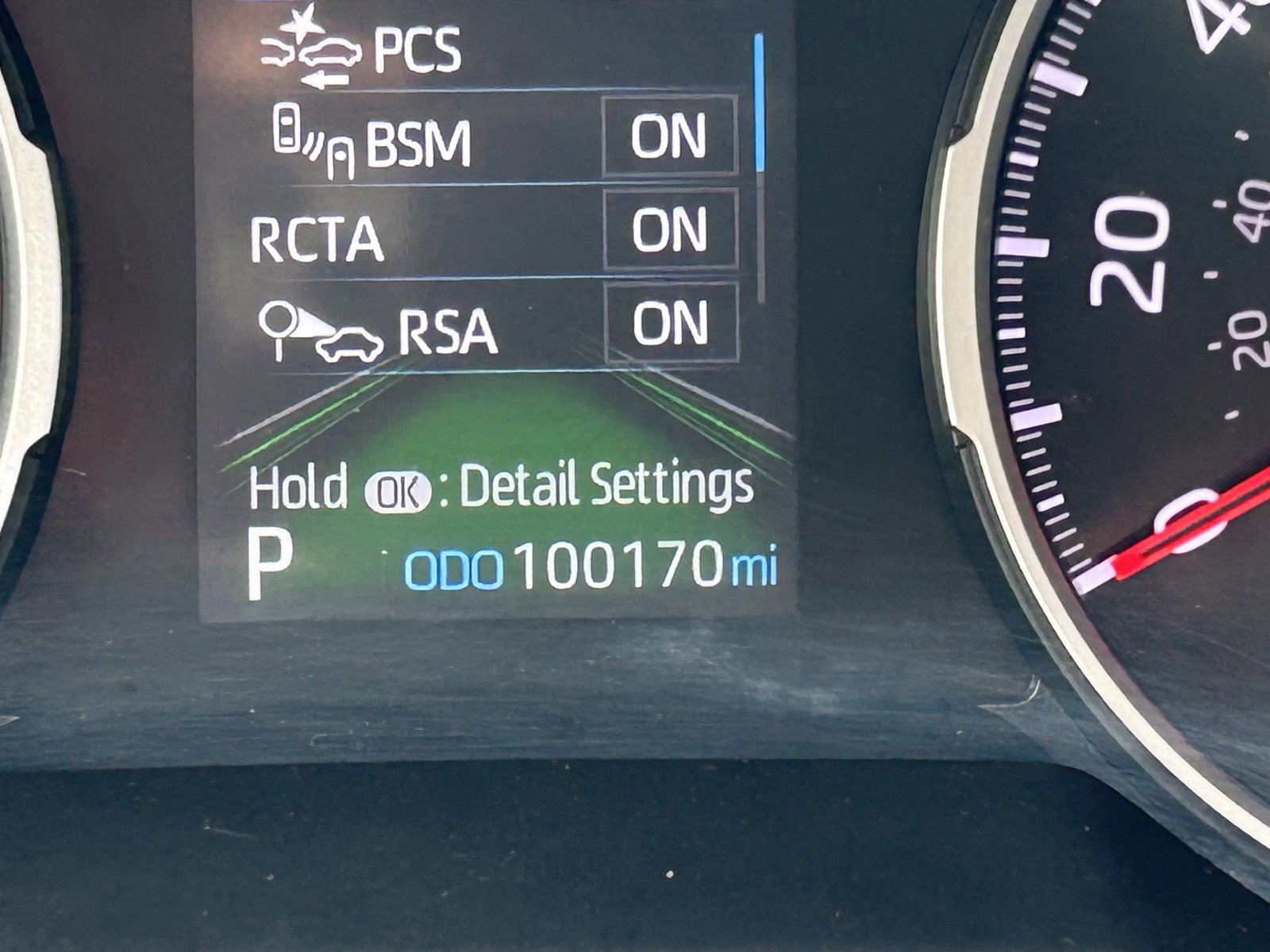 2022 Toyota RAV4 XLE Premium photo 29