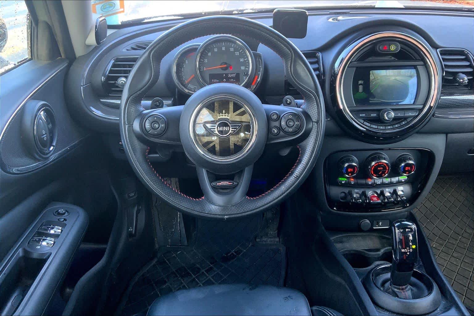 2020 Mini Clubman Base S ALL4 photo 2