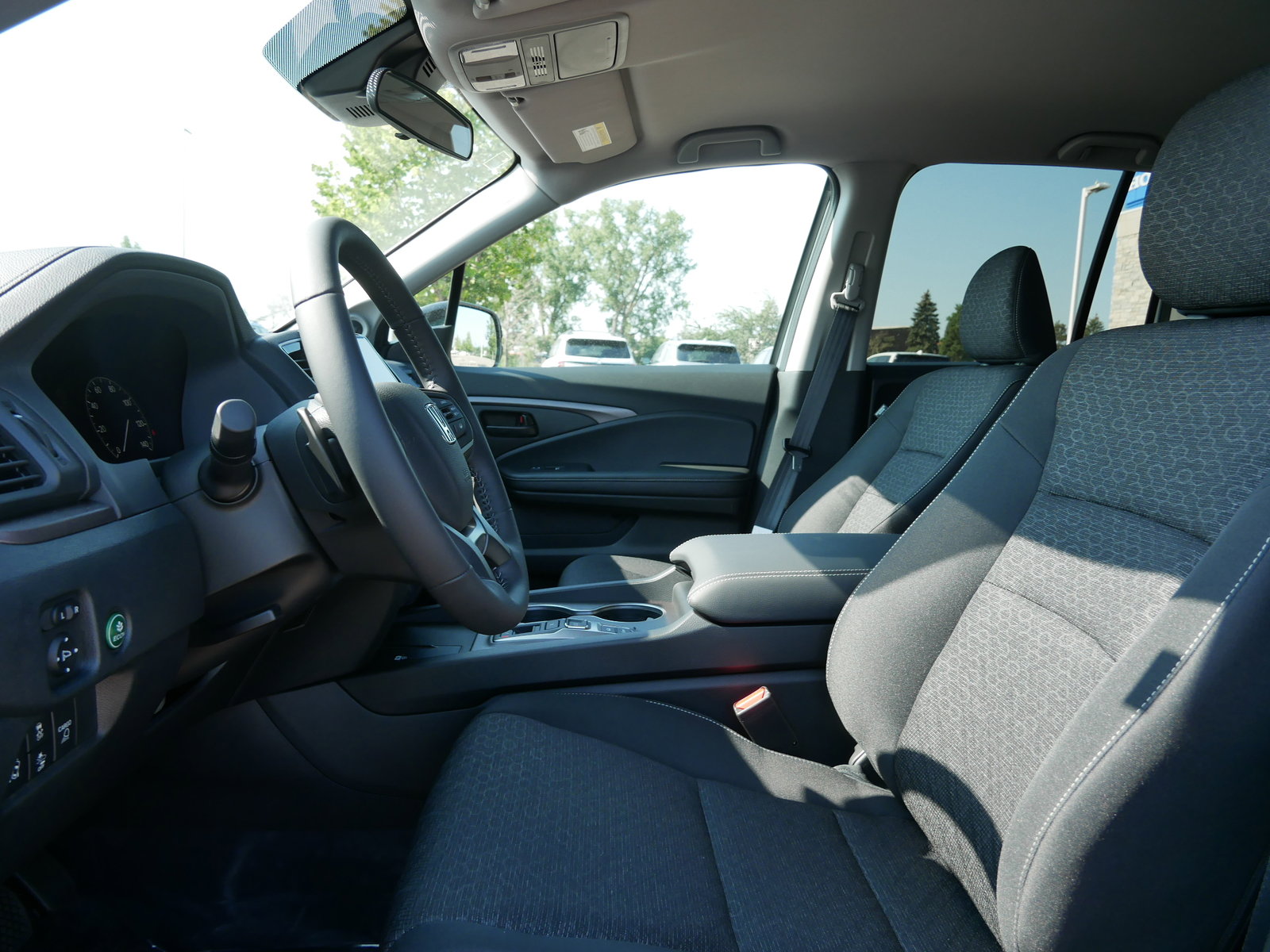 2025 Honda Ridgeline Sport photo 3