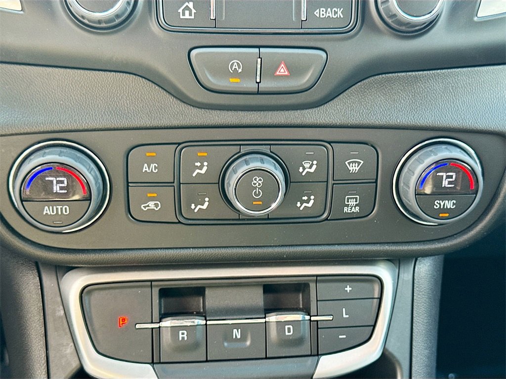 2024 Gmc Terrain SLT photo 16