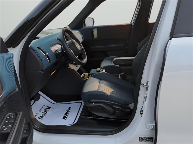 2025 Mini Cooper S ALL4 photo 11