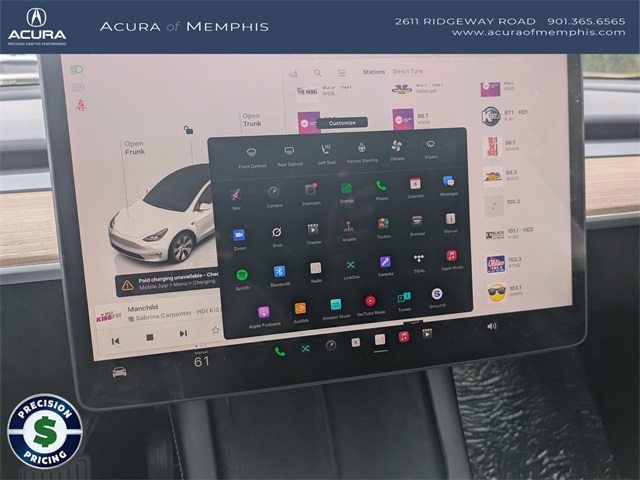 2024 Tesla Model Y Standard Range photo 17