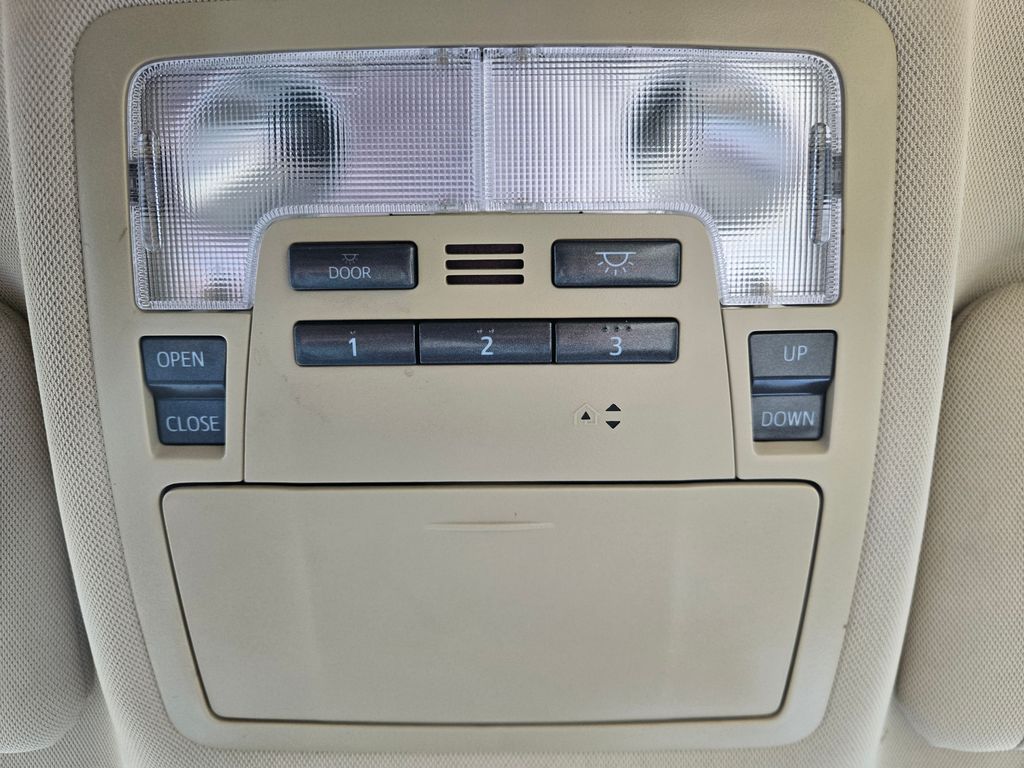 2019 Toyota Highlander XLE photo 18