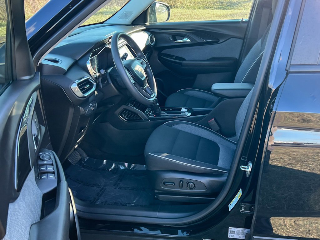 2023 Chevrolet Trailblazer LT photo 7