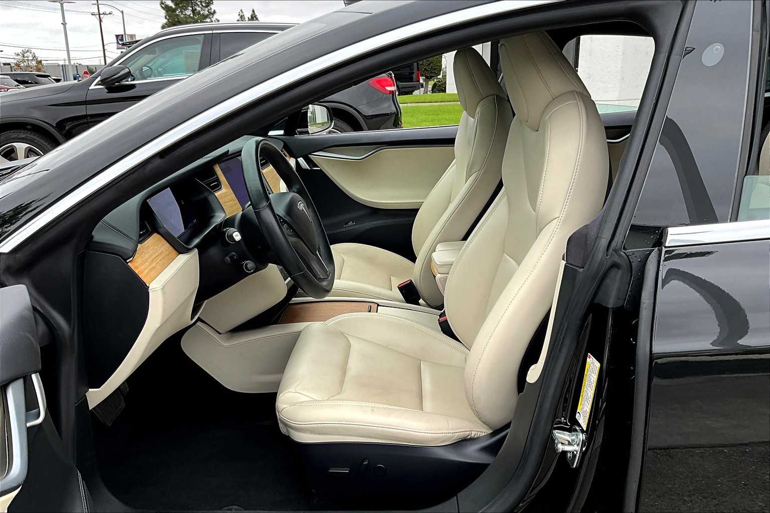 2021 Tesla Model S Long Range Plus photo 7