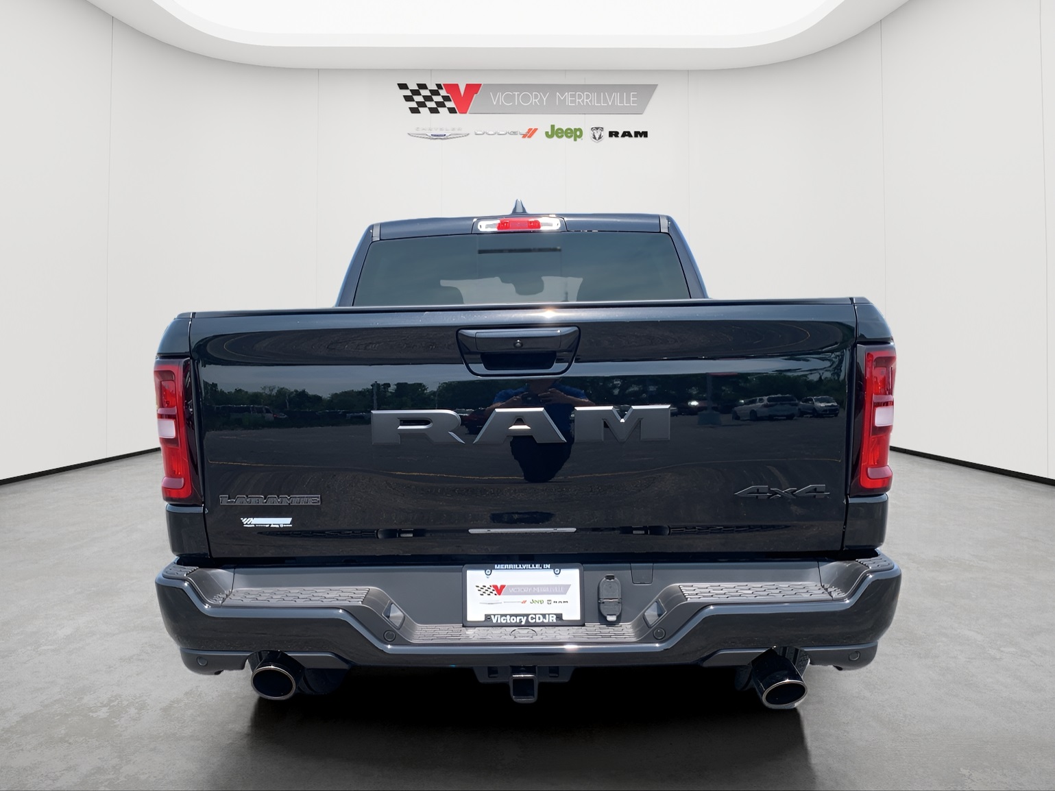 2026 Ram 1500 Laramie photo 3