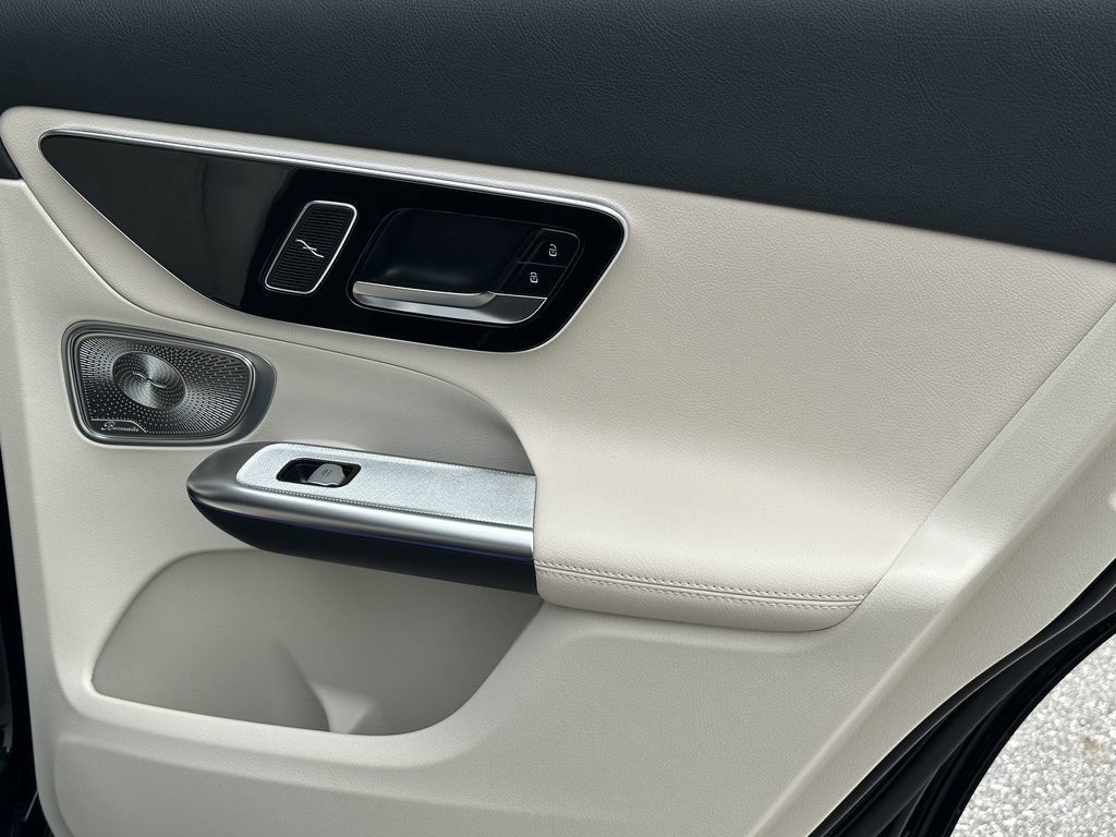 2025 Mercedes Benz GLC 350e 4MATIC photo 19