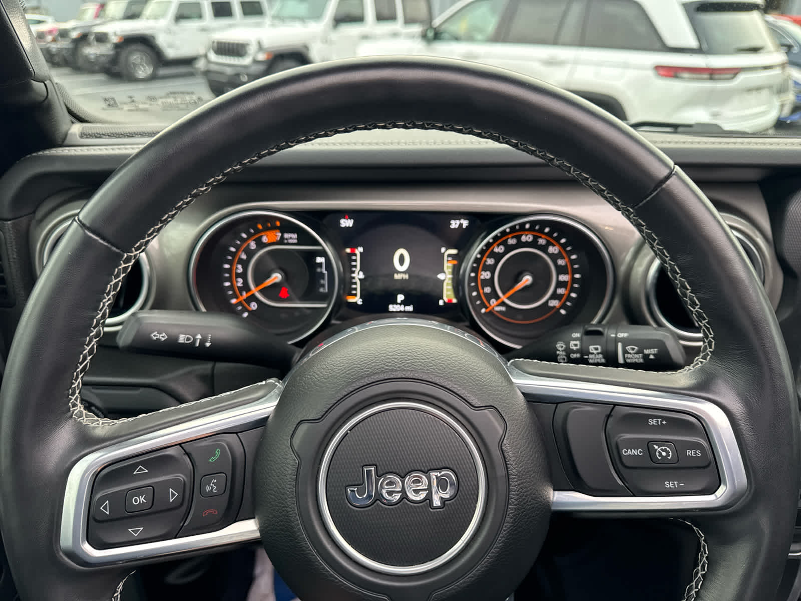 2023 Jeep Wrangler Sahara photo 28