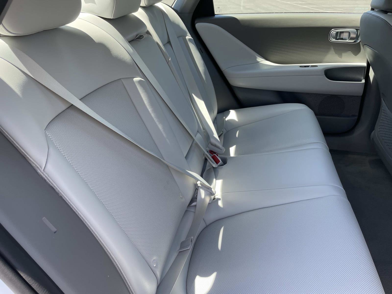 2023 Hyundai Ioniq 6 Limited photo 23