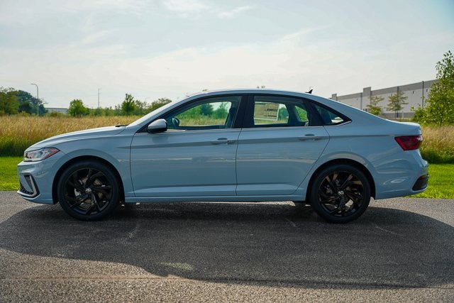 2025 Volkswagen Jetta 1.5T SE photo 21