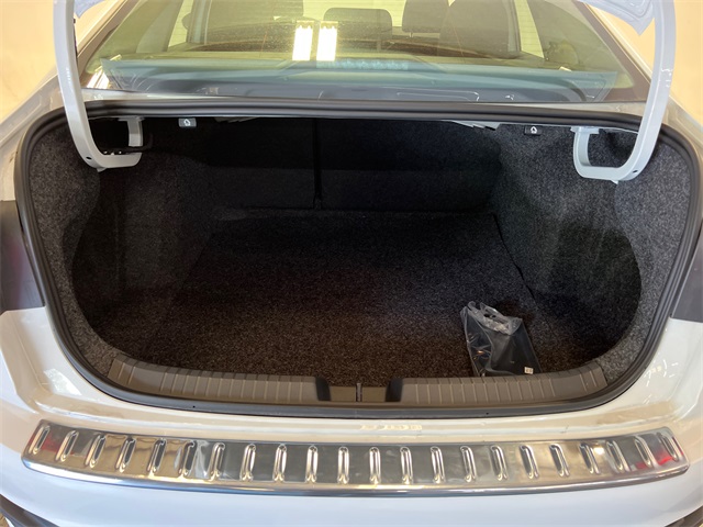 2025 Volkswagen Jetta 1.5T S photo 5