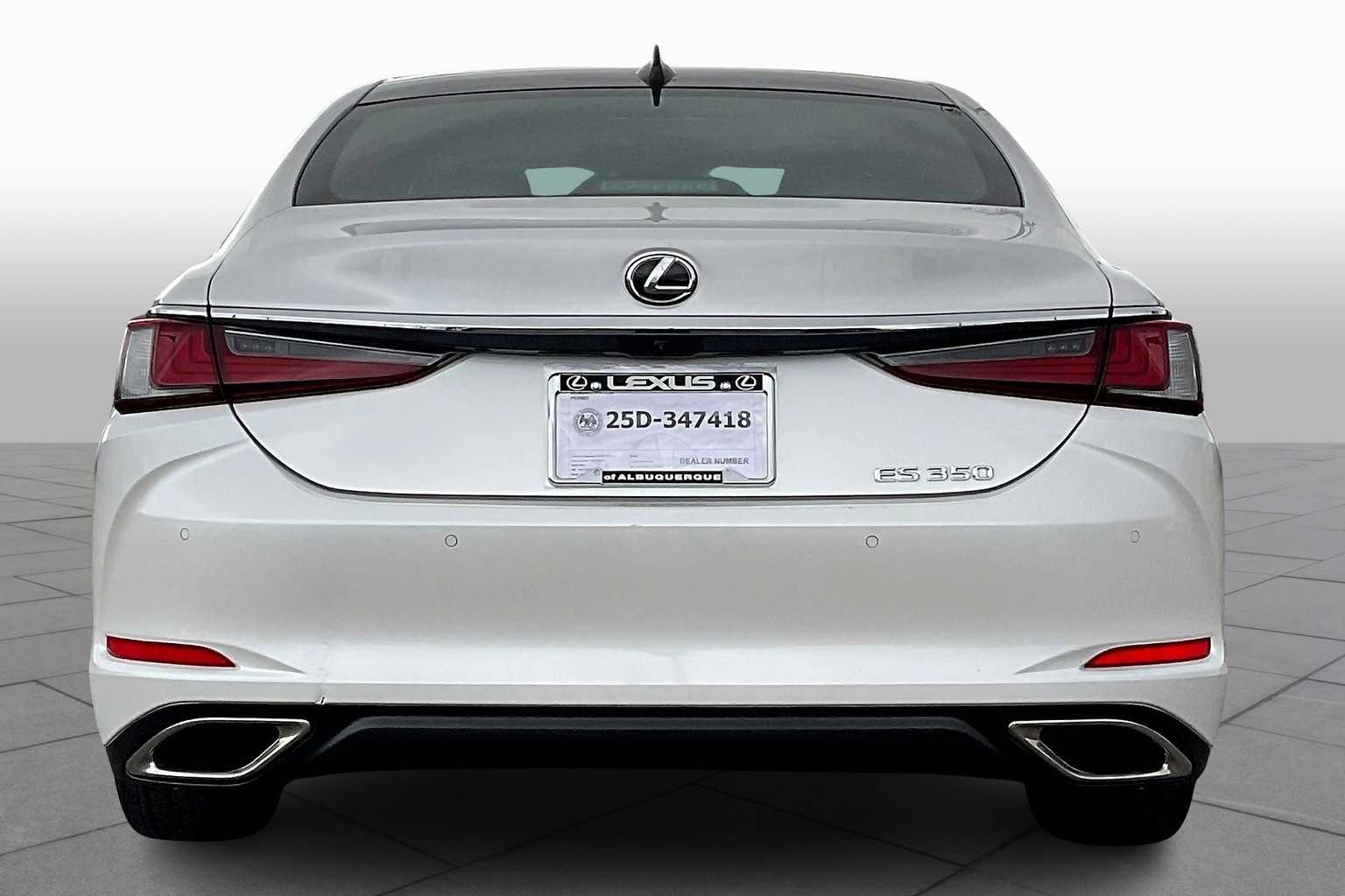 2025 Lexus ES Premium photo 4