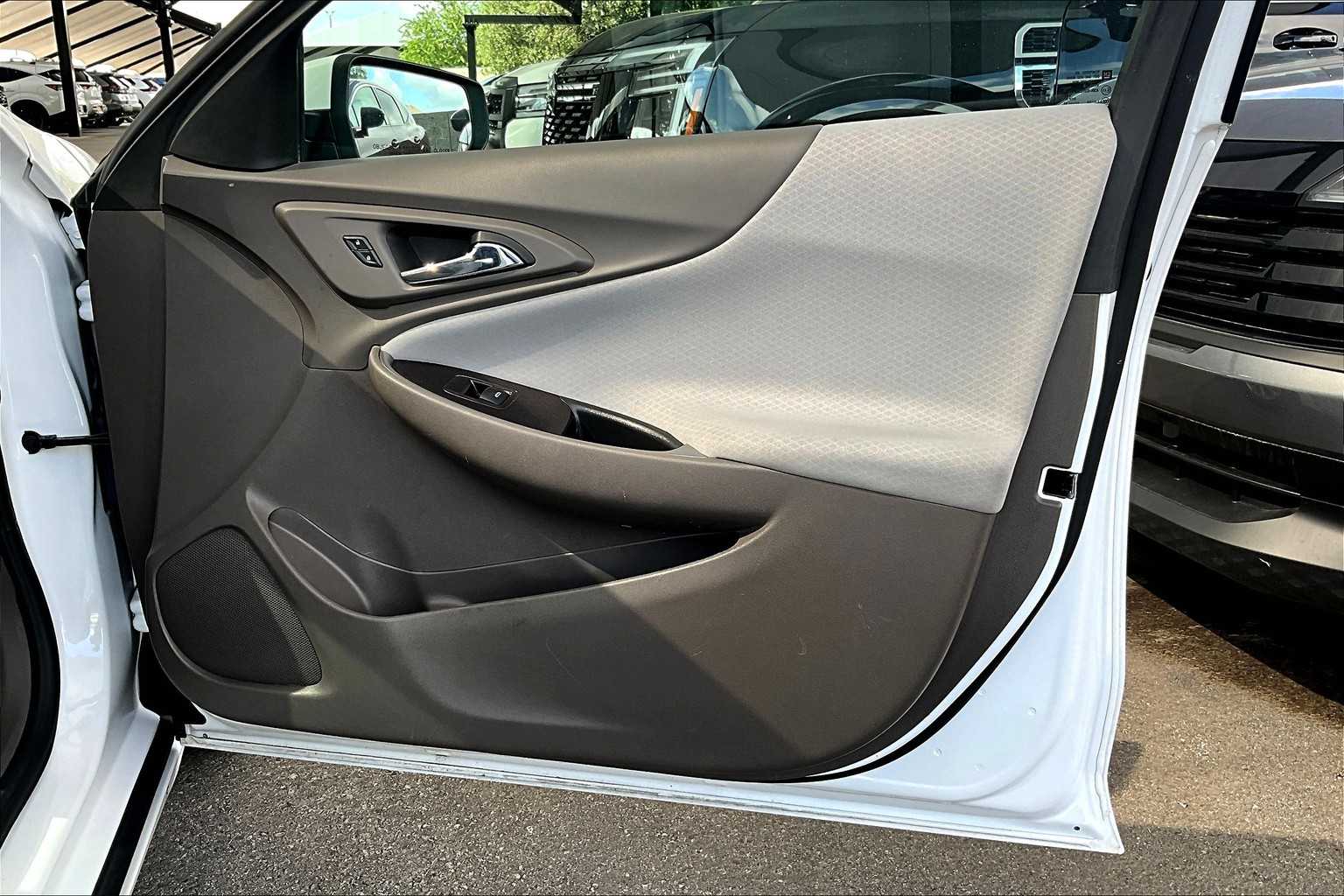 2022 Chevrolet Malibu 1LT photo 15