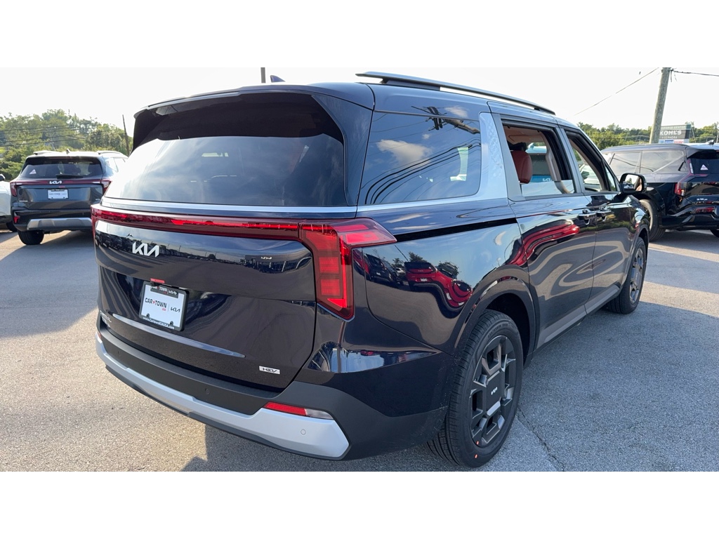 2026 Kia Carnival EX photo 2