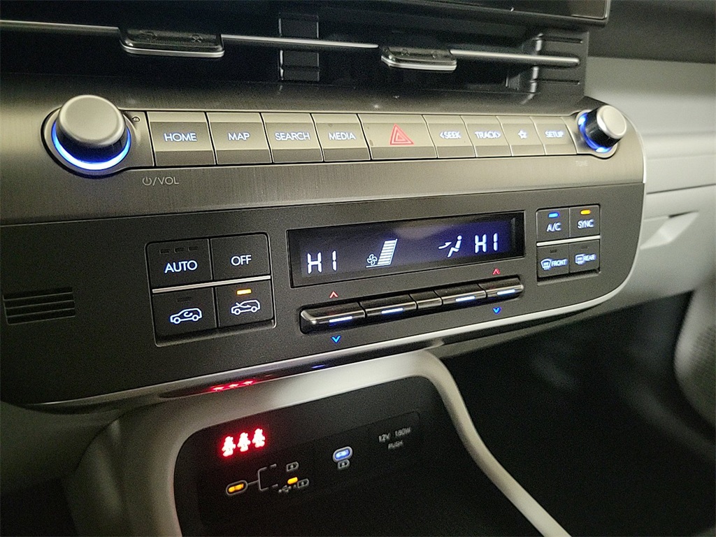 2025 HYUNDAI KONA - Image 17