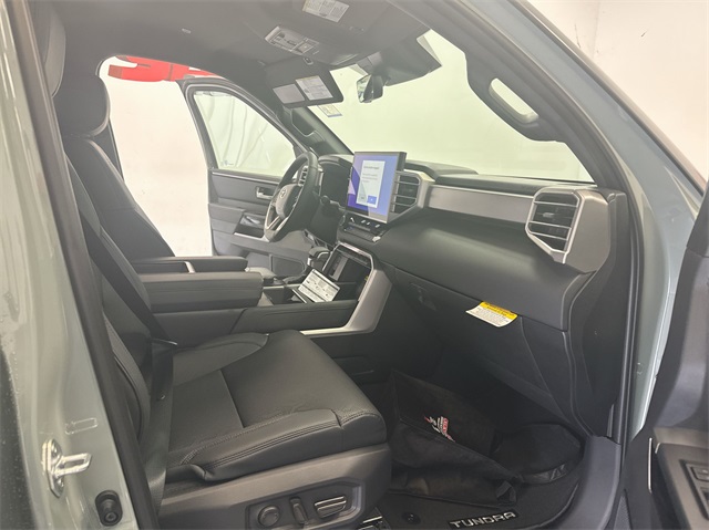 2025 Toyota Tundra Limited photo 22