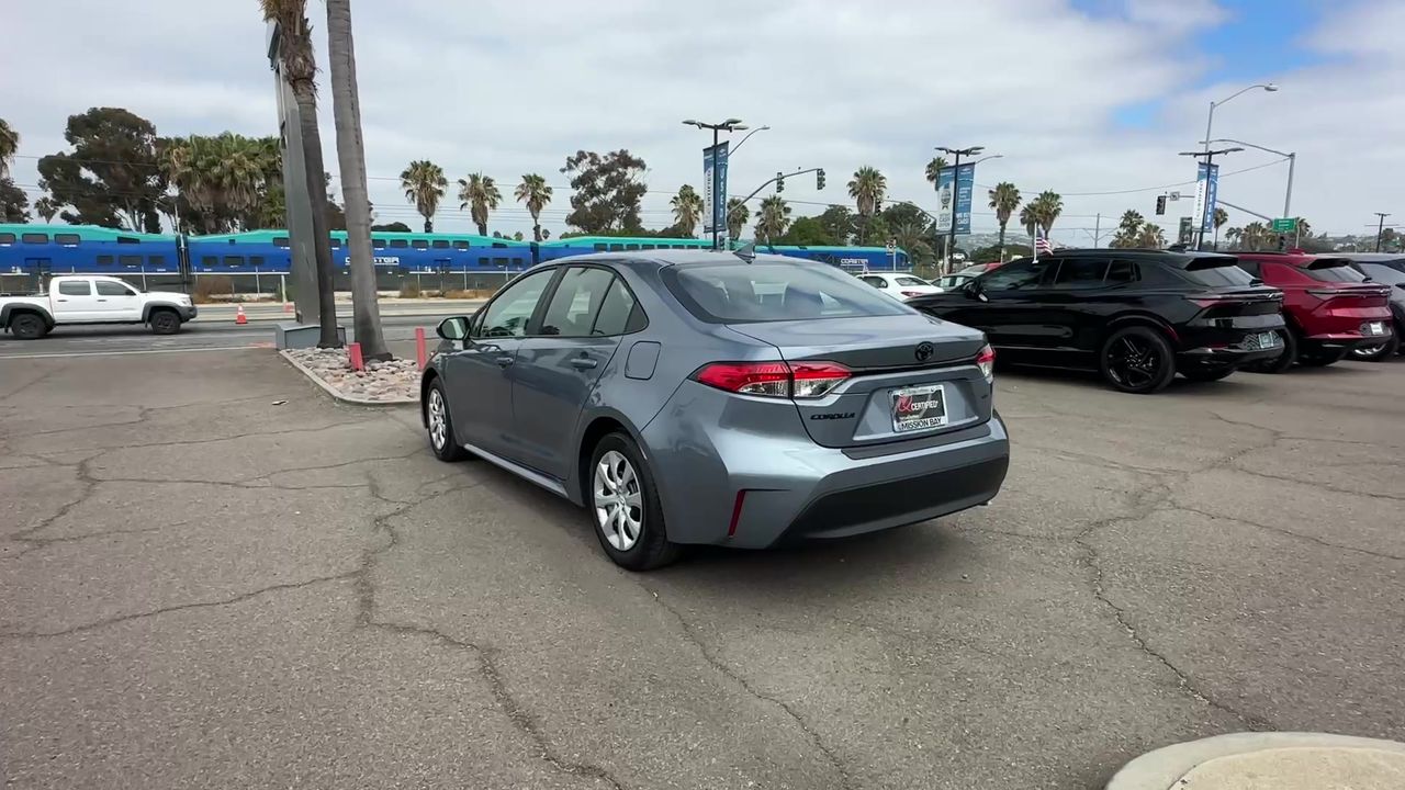 2024 Toyota Corolla LE photo 44