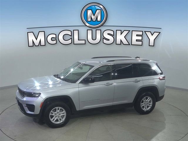 2023 Jeep Grand Cherokee Laredo's photo