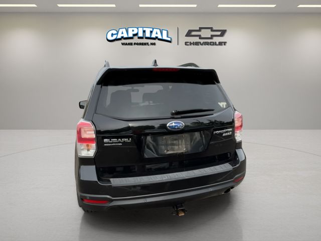 2017 Subaru Forester 2.5i Limited photo 3