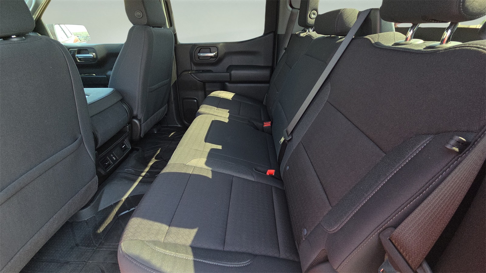 2024 Chevrolet Silverado 1500 Custom photo 20