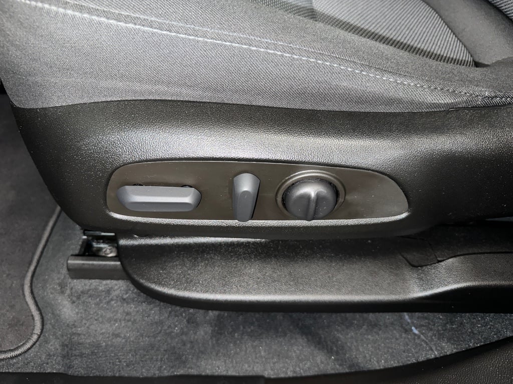 2023 Chevrolet Traverse Cloth photo 3