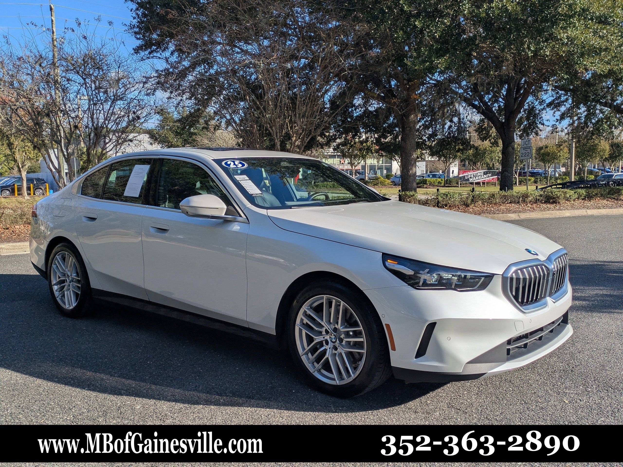 2025 BMW 5 Series 530i's photo