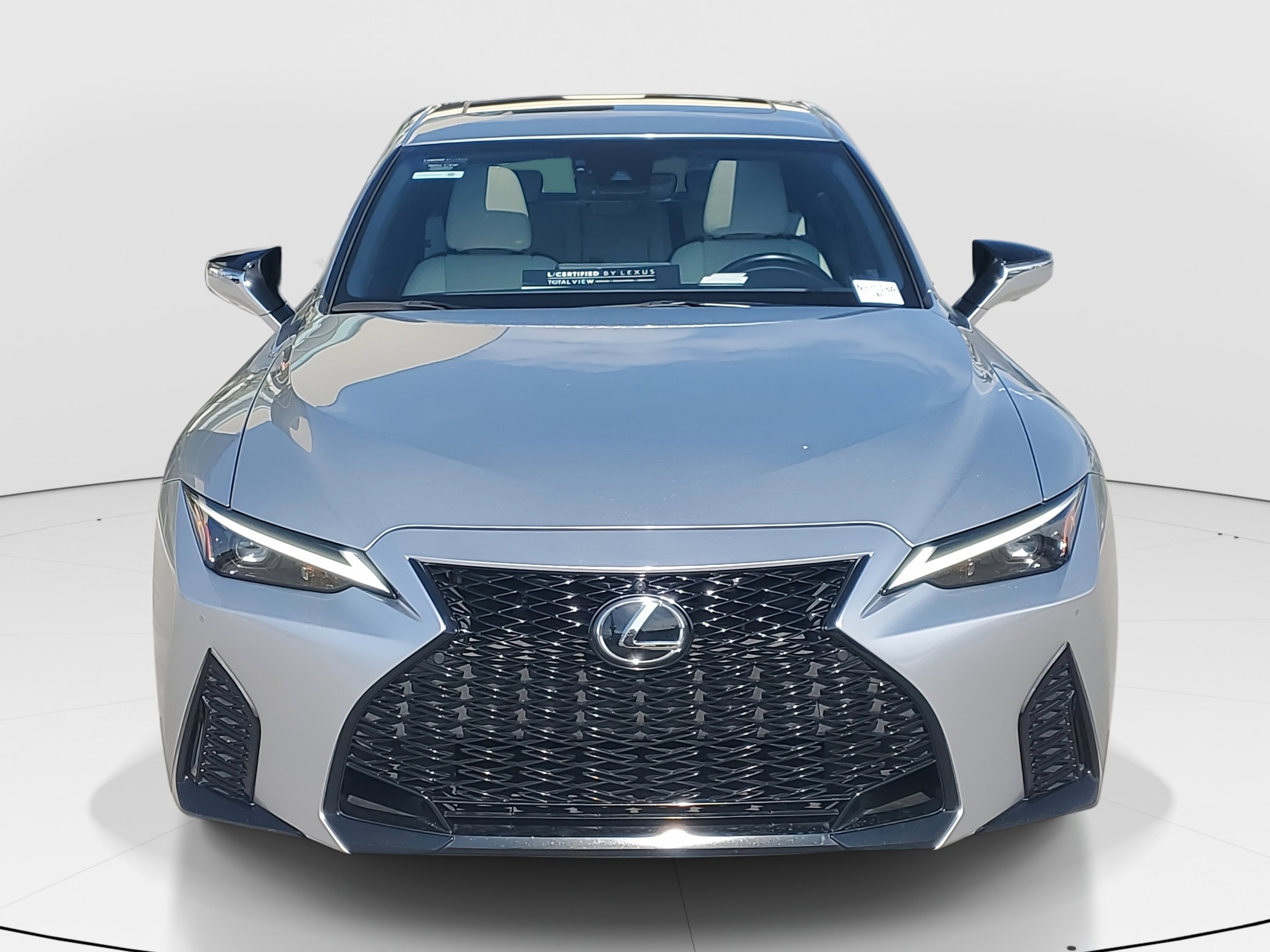 2023 Lexus IS 350 F SPORT photo 4
