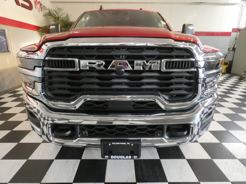 2025 Ram 2500 Tradesman photo 2