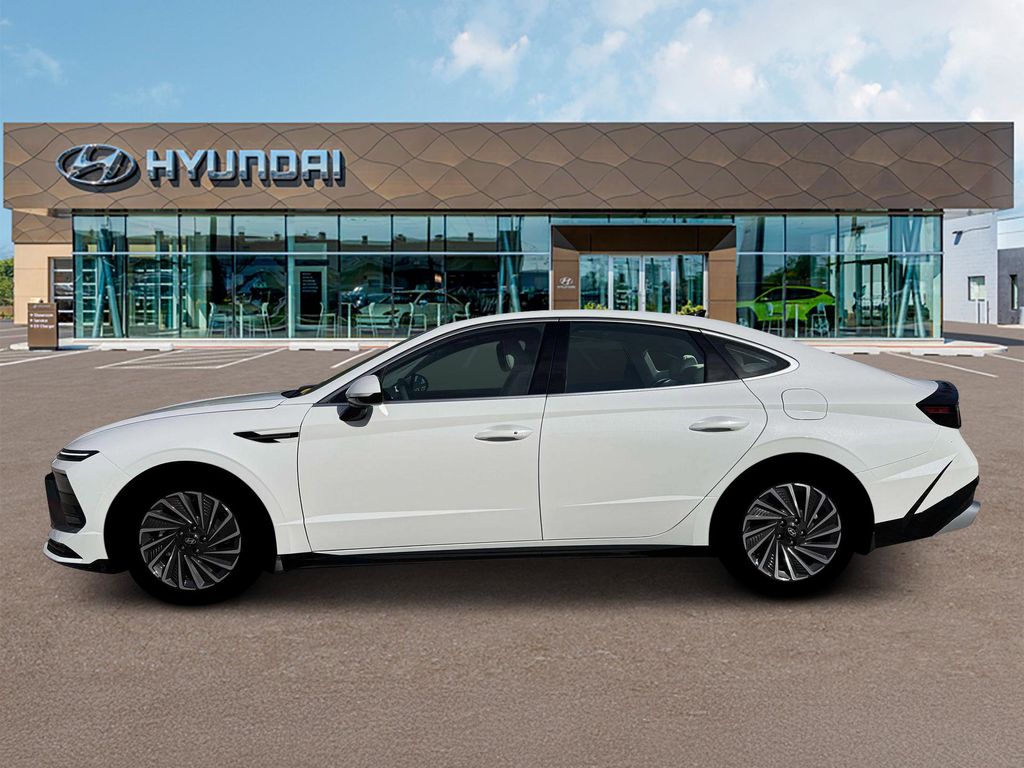 2026 Hyundai Sonata Hybrid SEL photo 3