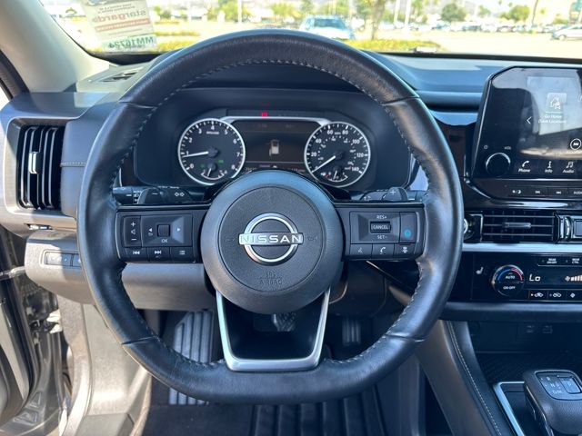 2022 Nissan Pathfinder SL photo 6