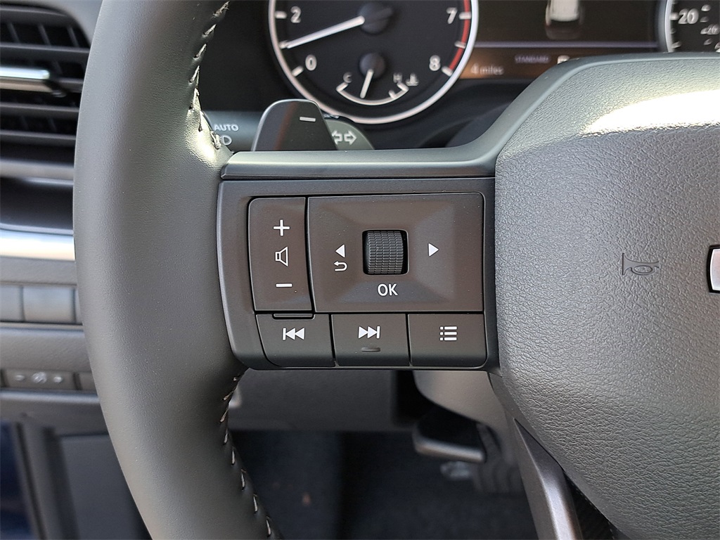 2026 Nissan Rogue SV photo 24