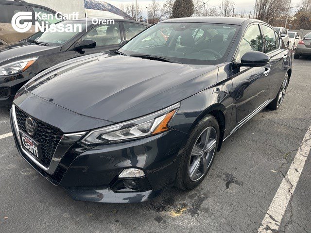 2019 Nissan Altima SL's photo