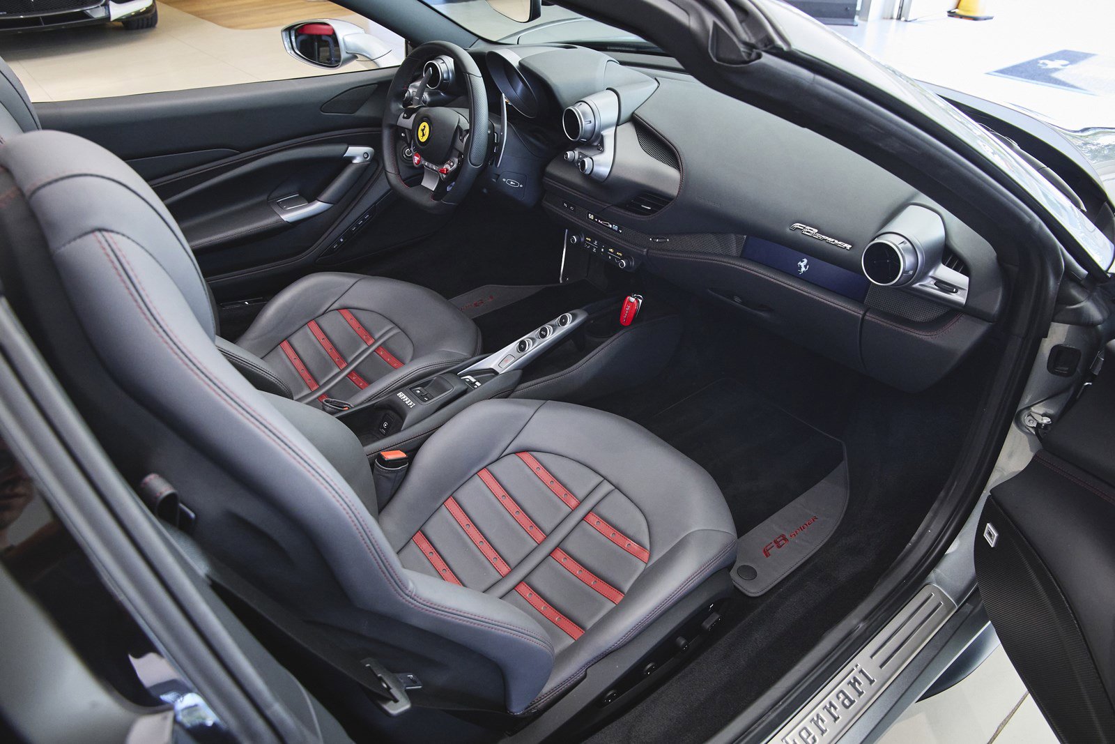 2023 Ferrari F8 Spider photo 38